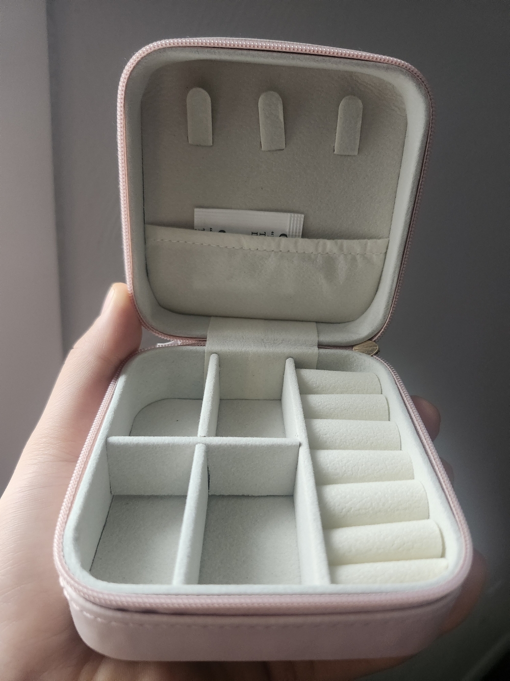 Time and Tru Pink and Cream Travel Jewelry Organizer